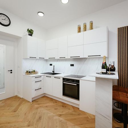 Luxury Musicians Apartment In Central Prague By Metro Vysehrad 外观 照片